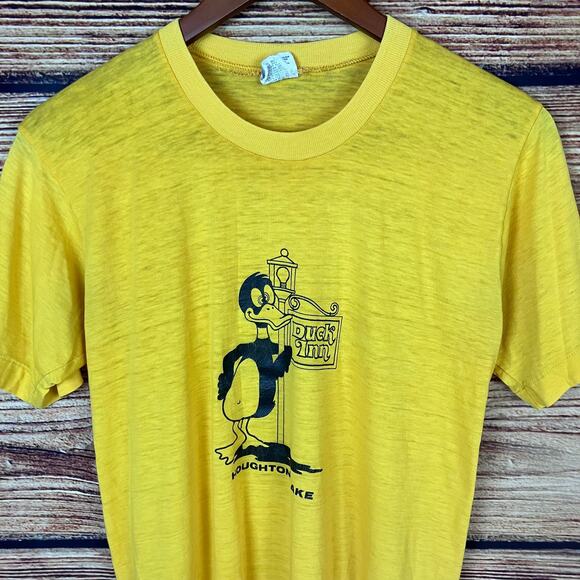 Vintage 1970s Duck Inn Houghton Lake Graphic T-shirt - Picture 3 of 8